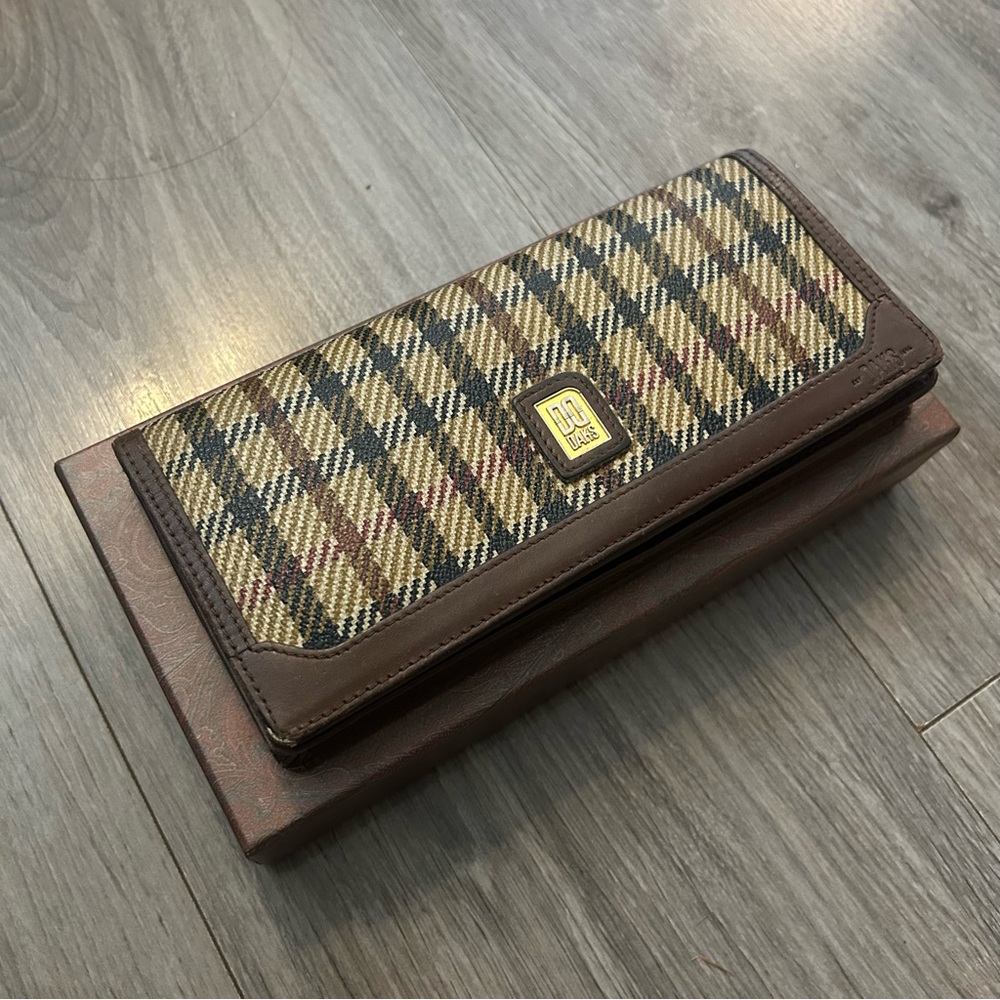 DAKS Plaid Wallet with Brown Accents